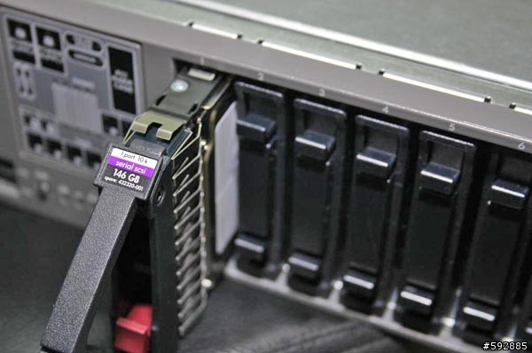 [開箱]HP DL380 G5