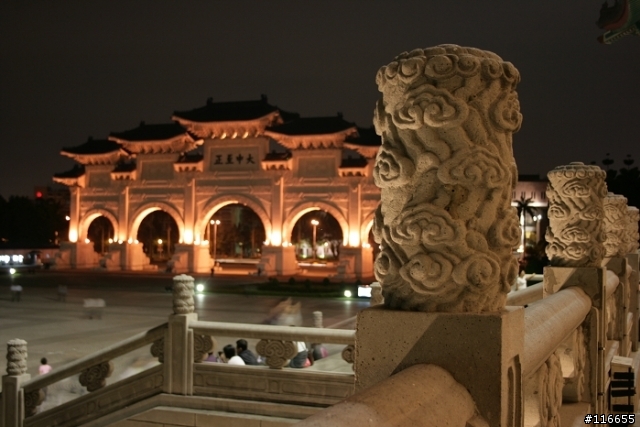 [新手試拍]Canon 400d kit 中正紀念堂 (kiss digital X)