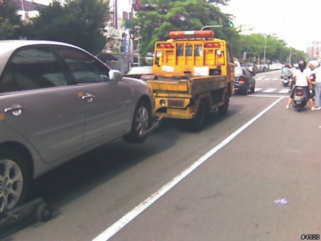 全峰道路"救援"! "拖吊"!