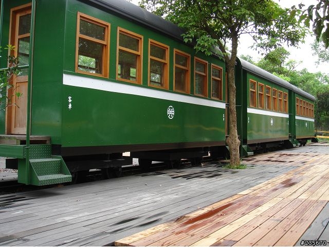 [分享]高速過彎的快感—傾斜式列車「太魯閣號」體驗