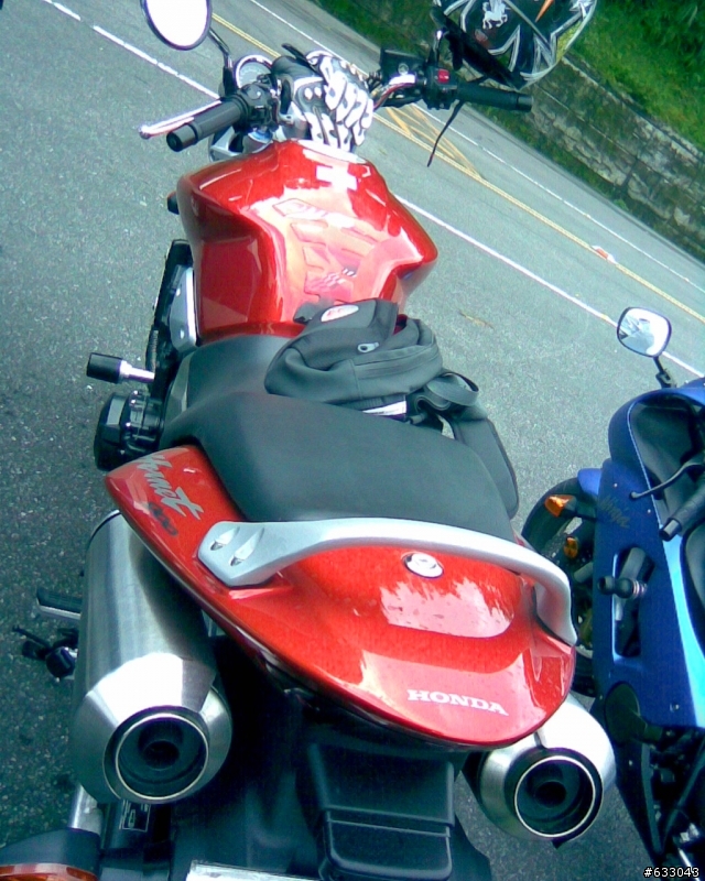 [小分享]HONDA HORNET 900~~發生續曲