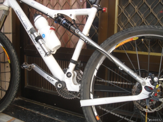specialized Epic 分享．．．Element Triton-100車架