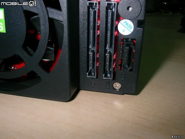 用 SNT-2131 抽取盒玩RAID 0+1