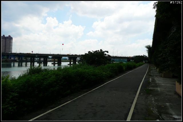 [分享]環台北縣市自行車道一圈（６月１８日）