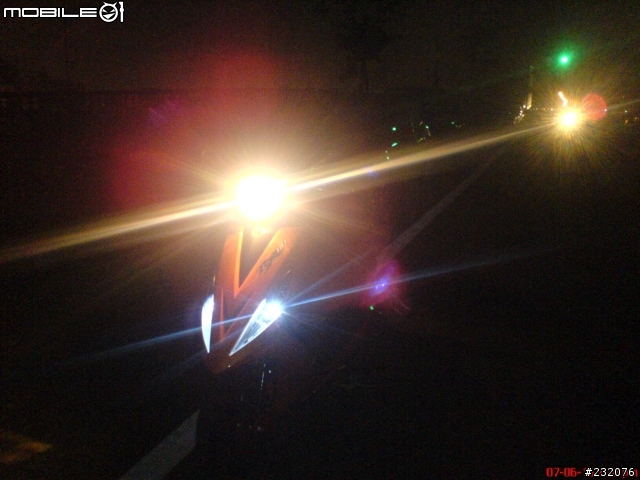 [分享]SYM RX-110 超亮大燈測試 （已從12v35w2鎢絲升級為12v35w4鎢絲）