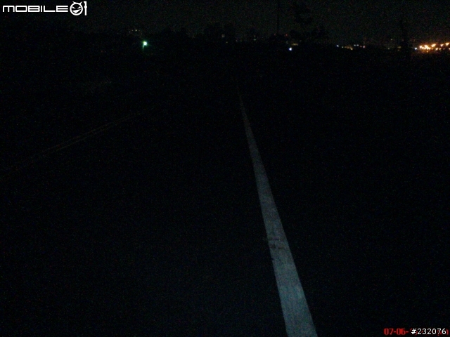 [分享]SYM RX-110 超亮大燈測試 （已從12v35w2鎢絲升級為12v35w4鎢絲）