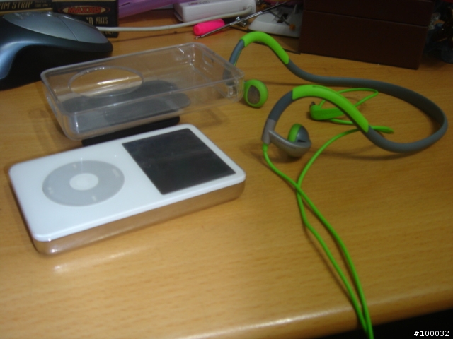 分享一個自製IPOD的固定座...