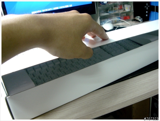 [開箱]WIN系統與APPLE無線鍵盤、無線滑鼠之間的統一,太讚啦!!!