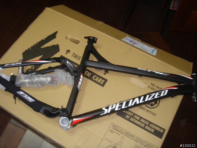 specialized Epic 分享．．．Element Triton-100車架
