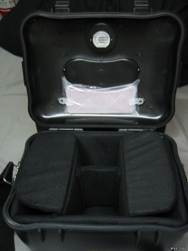 [開箱&估價]NIKON 外出型防潮箱