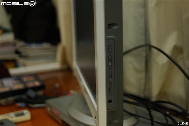 [分享]奇美新款22" TV/monitor N-5221