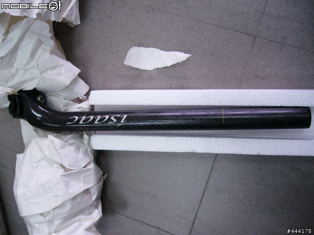 [分享]新公路車車架入荷-------isaac-carbon..續..