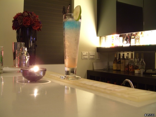 (桃園市)介紹一個可以喝美酒與咖啡的店