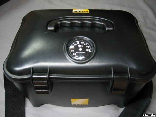 [開箱&估價]NIKON 外出型防潮箱