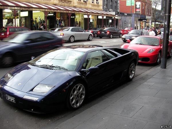 [純分享]Melbourne附近South Yarra Chapel Street的一堆名車
