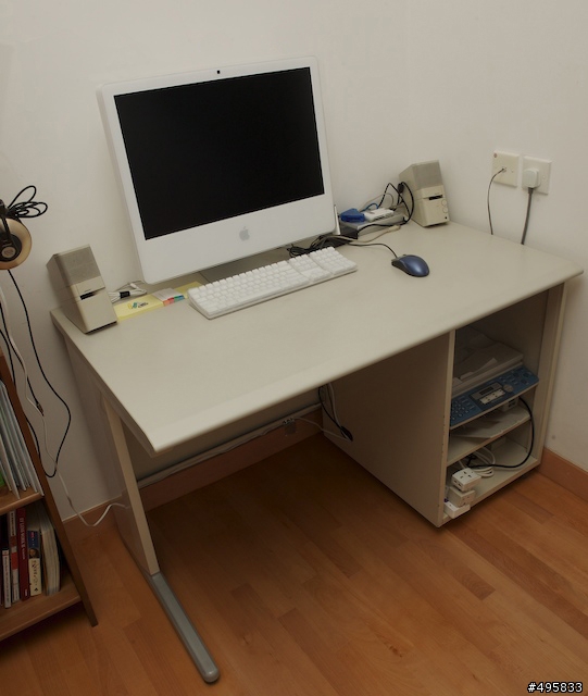 抵受不住誘惑的人不要進喔！遲來了的24" INTEL IMAC勸敗文