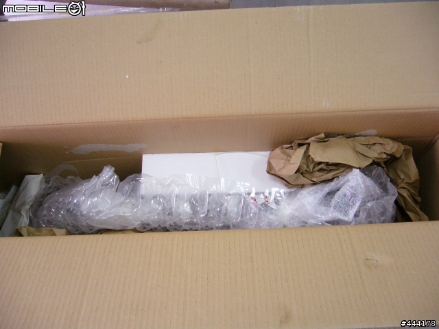 [分享]新公路車車架入荷-------isaac-carbon..續..