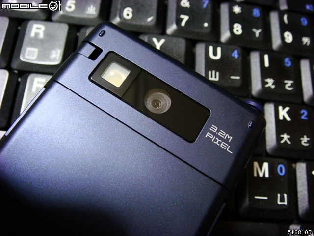 SoftBank 7月新品 912sh