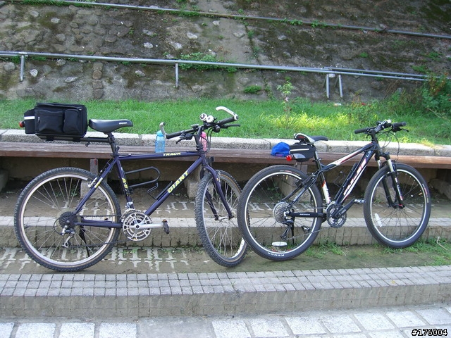 [分享]20年前的鐵製捷安特(Shimano DEORE XT)和我的新歡FUJI TahoeV