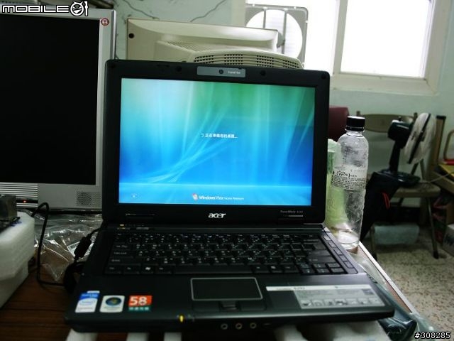 [分享]人生中第一台NB之ACER 6292 開箱文