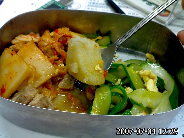 [開箱文獻寶]陳媽媽的愛心便當開箱照~