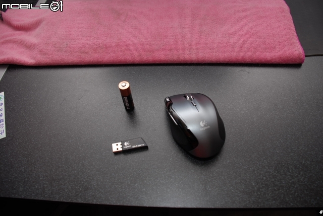 [分享] 羅技 VX Revolution 行動專用雷射滑鼠
