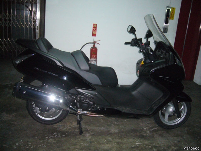[分享]享有路權之紅牌大羊07年HONDA SilverWing 600(銀翼)