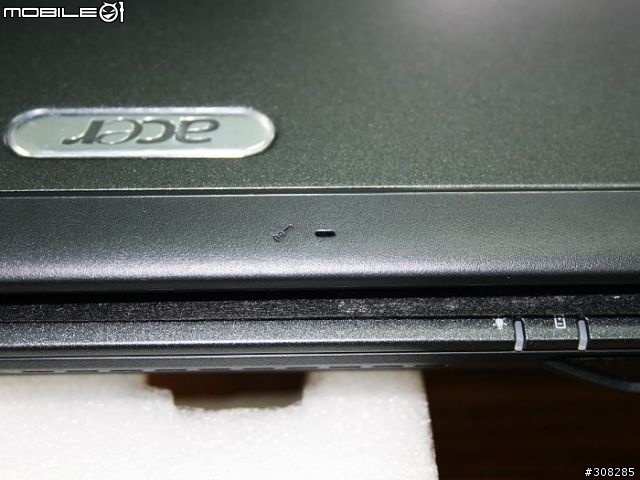 [分享]人生中第一台NB之ACER 6292 開箱文