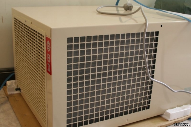 日立的窗型變頻 RA-25PL 開箱分享 (7/9 簡單耗電測試在10樓)