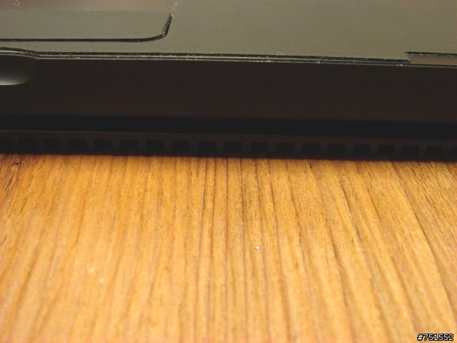 蘋果同胞請注意! 勇於敗家,永不放棄!分享我的macbook敗家周邊荷物等....請大家一起來分享~