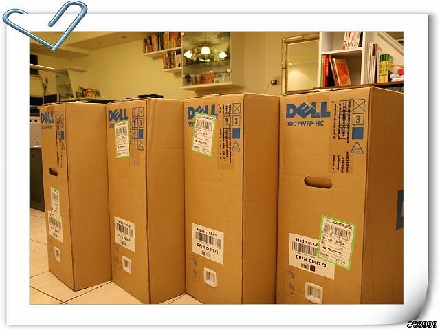 [開箱文]DELL UltraSharp 3007WFP-HC 寬螢幕平面顯示器