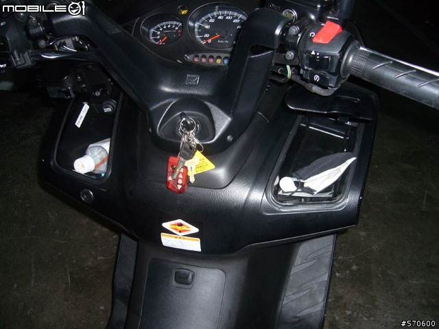 [分享]享有路權之紅牌大羊07年HONDA SilverWing 600(銀翼)