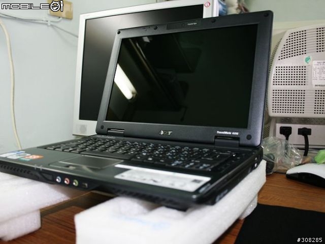 [分享]人生中第一台NB之ACER 6292 開箱文