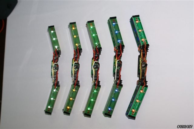 SOL SL-68S 五顏六色LED加面板，及第三煞車燈的推出，附加友站甲殼素內襯的心得文