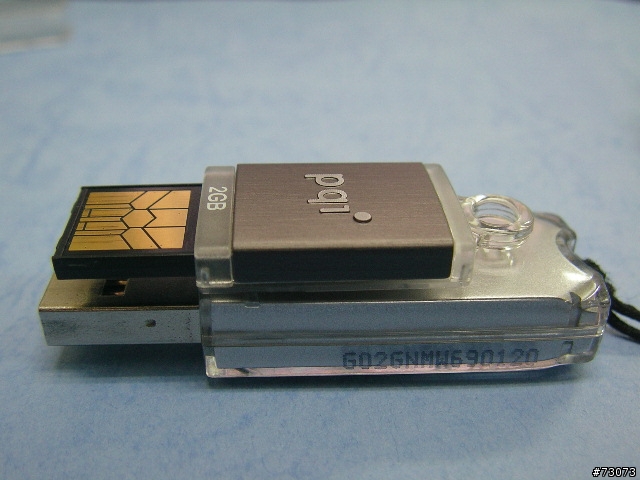 [分享]手機吊飾隨身碟[PQI Intelligent Drive i810玩美碟]
