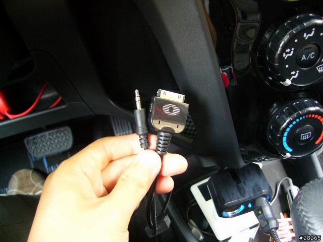 [分享]無線科技新應用-車用音響與隨身音樂的結合