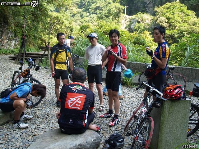 [旅程分享] 烏來內洞遊樂區探險(圖多請注意)