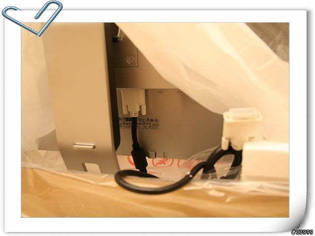 [開箱文]DELL UltraSharp 3007WFP-HC 寬螢幕平面顯示器