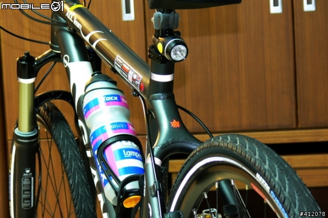 讓您的黑色車白天不失酷勁,夜間安全加分的秘密武器