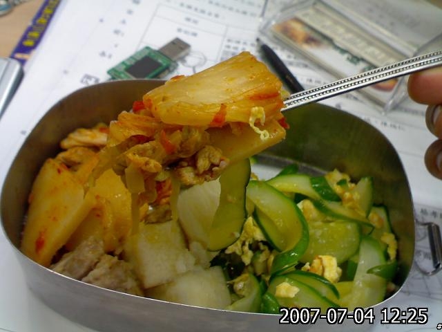 [開箱文獻寶]陳媽媽的愛心便當開箱照~