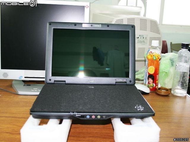 [分享]人生中第一台NB之ACER 6292 開箱文