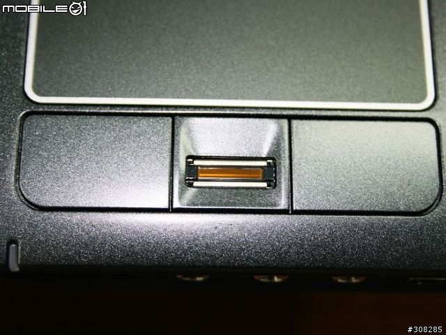 [分享]人生中第一台NB之ACER 6292 開箱文