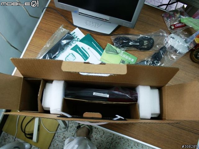 [分享]人生中第一台NB之ACER 6292 開箱文