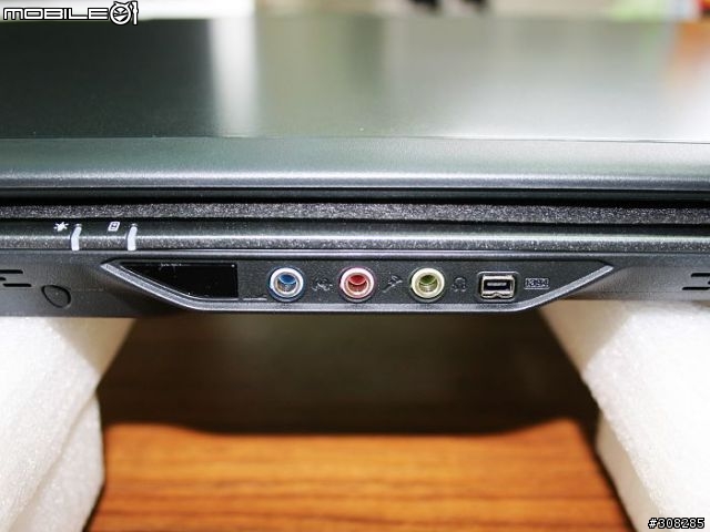 [分享]人生中第一台NB之ACER 6292 開箱文