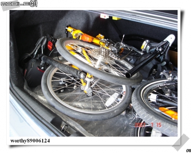 [分享]DAHON SPEED P8 + KHS F20-T2 塞入行李箱折疊示範 (CIVIC 8)