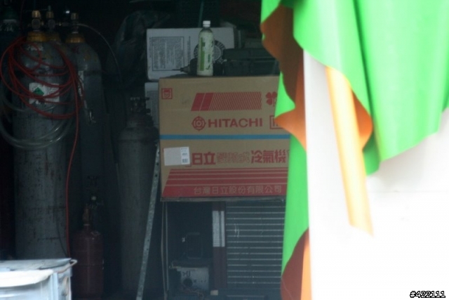 日立的窗型變頻 RA-25PL 開箱分享 (7/9 簡單耗電測試在10樓)