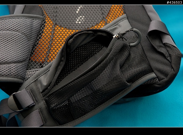 [分享] Osprey Stratos 18 水袋背包