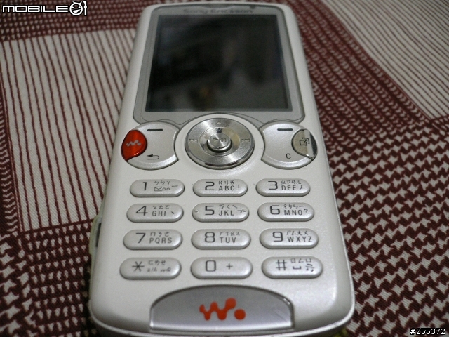 [分享]w810i白色機+X機完成圖! [補上]日拍夜拍實照x1