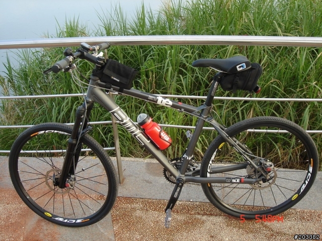 被念了三個月,終於買車了 BMC Team Elite 02