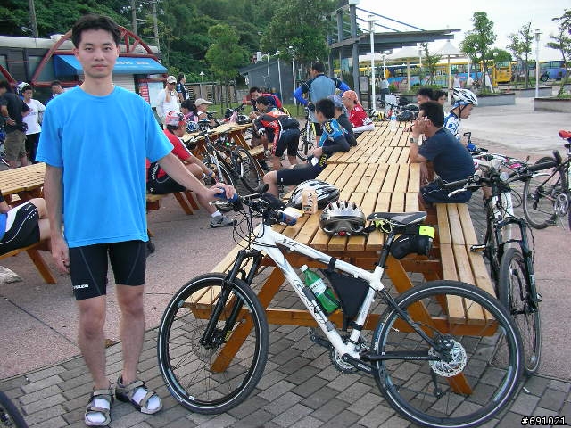 第一次挑戰三重至八拉卡公路,陡波實照,也流了一點血.